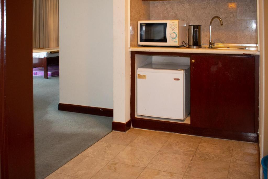Altabia Suites At Times Squarer Куала-Лумпур Экстерьер фото
